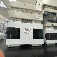 Agilent 1100 Series HPLC System with DAD and Autosampler image 2